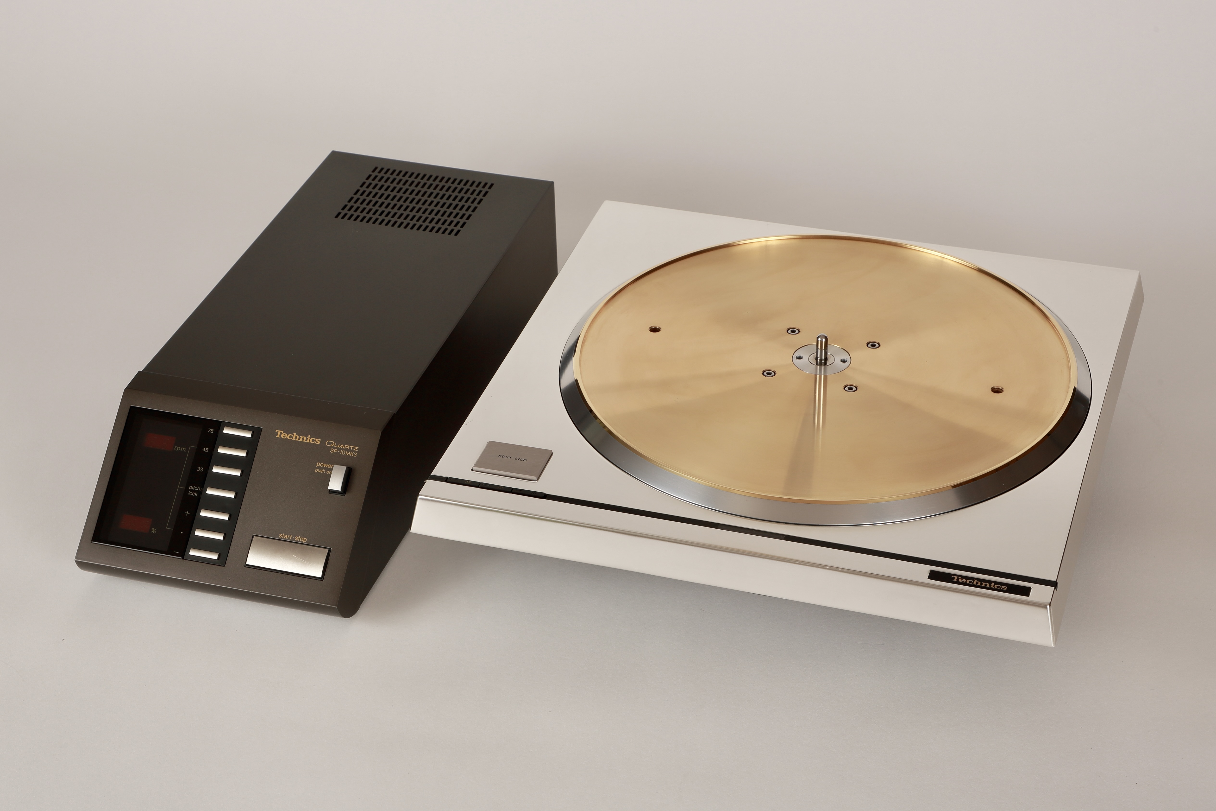 Technics SL-1000MK3.